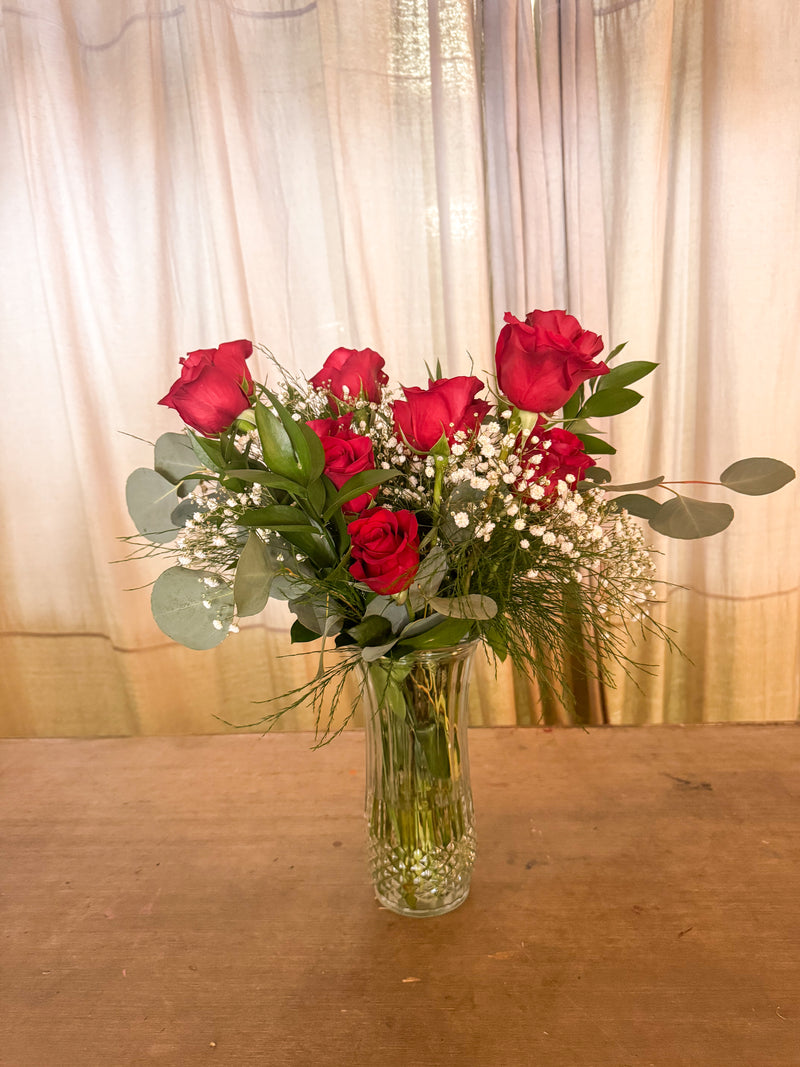One Dozen Roses- In vase (RED)