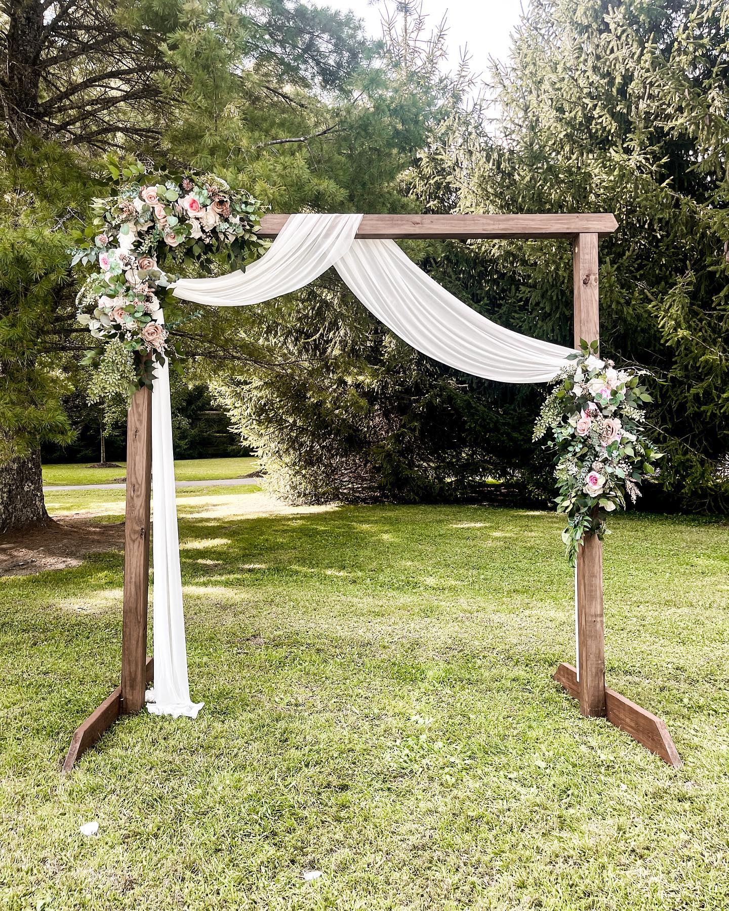 Wooden Rectangle Arch Rental