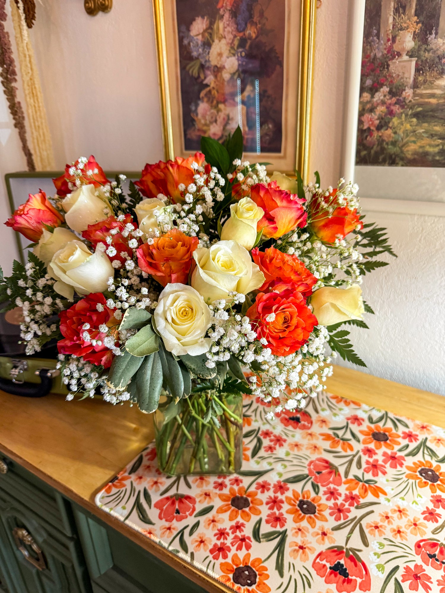 Rose Arrangement in Vase!