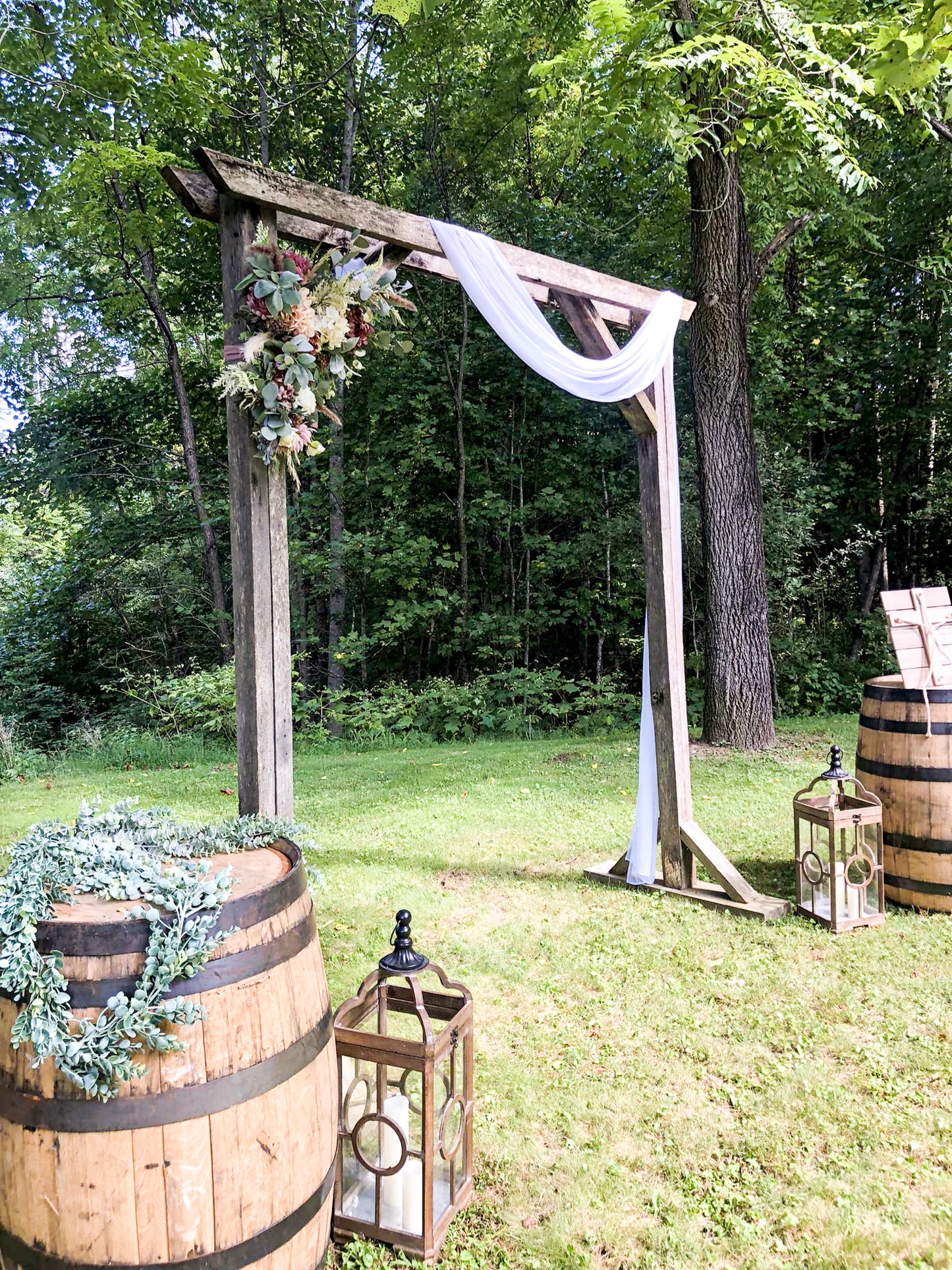 Rectangle Wooden Collapsible Arch Rental